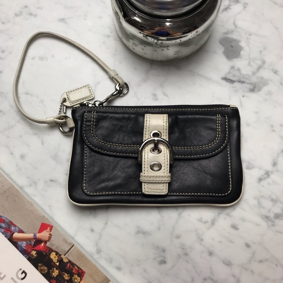Coach Handbags - COACH Black White Leather Zipper Wristlet Wallet